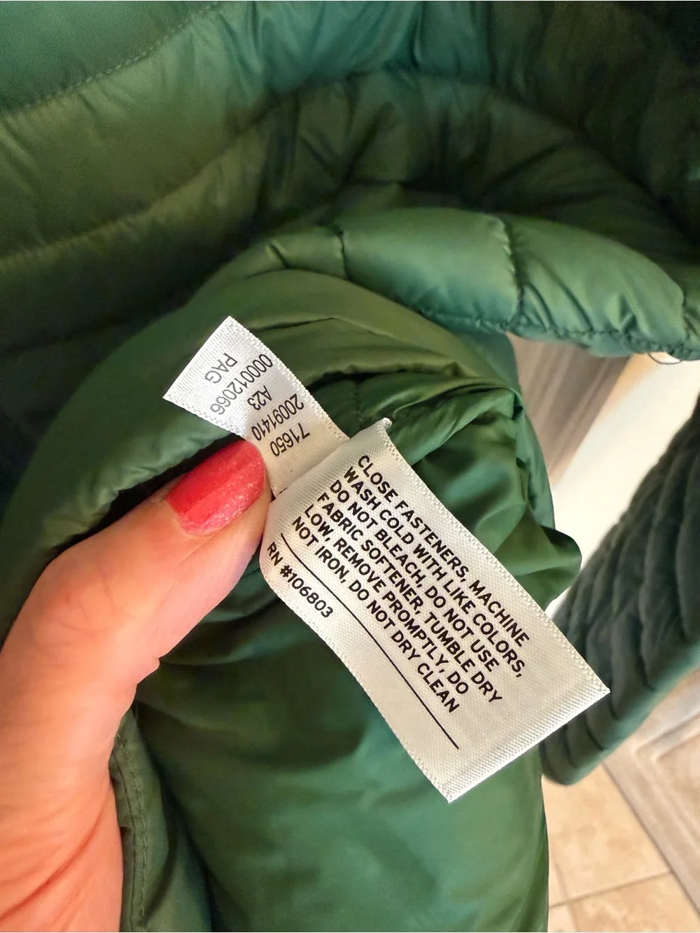 Duluth Trading Co lightweight quilted